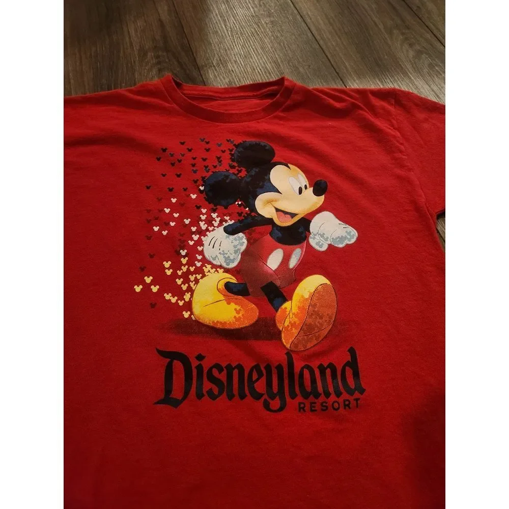 Disney Parks Disneyland Mickey Mouse Shirt with Hearts Youth Size‎ XL